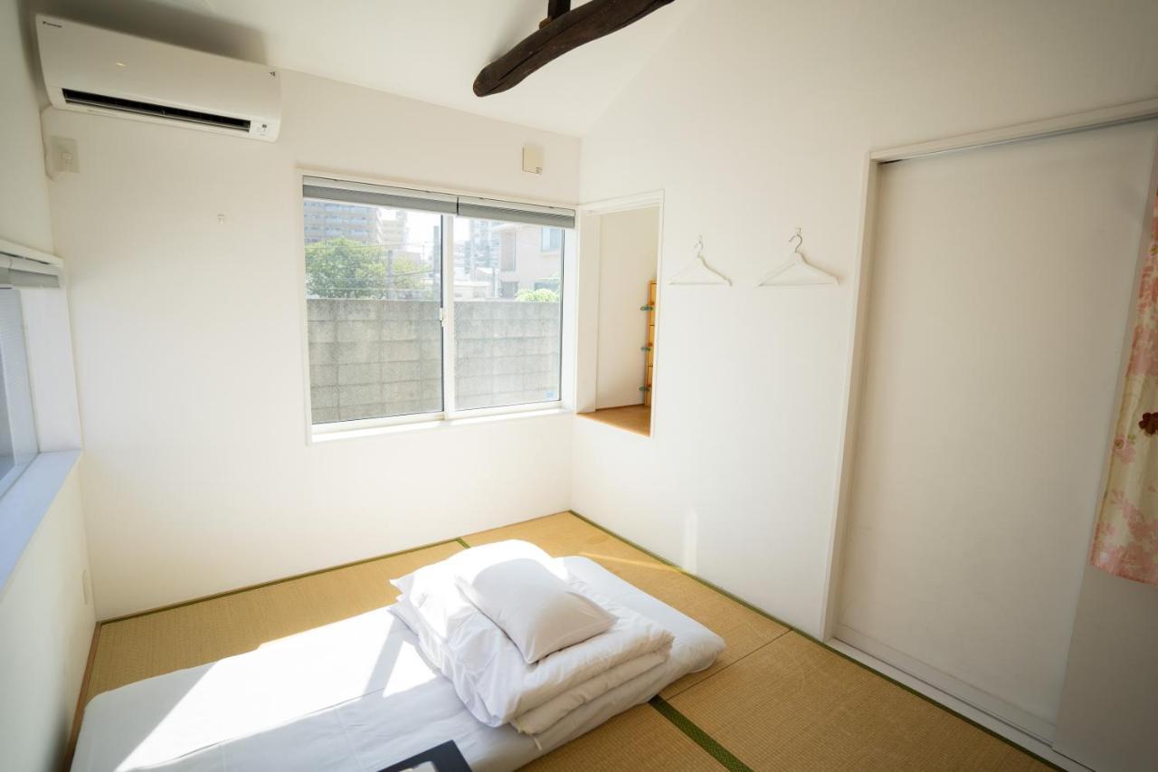 Sato-San'S Rest Hotel Tokio Buitenkant foto